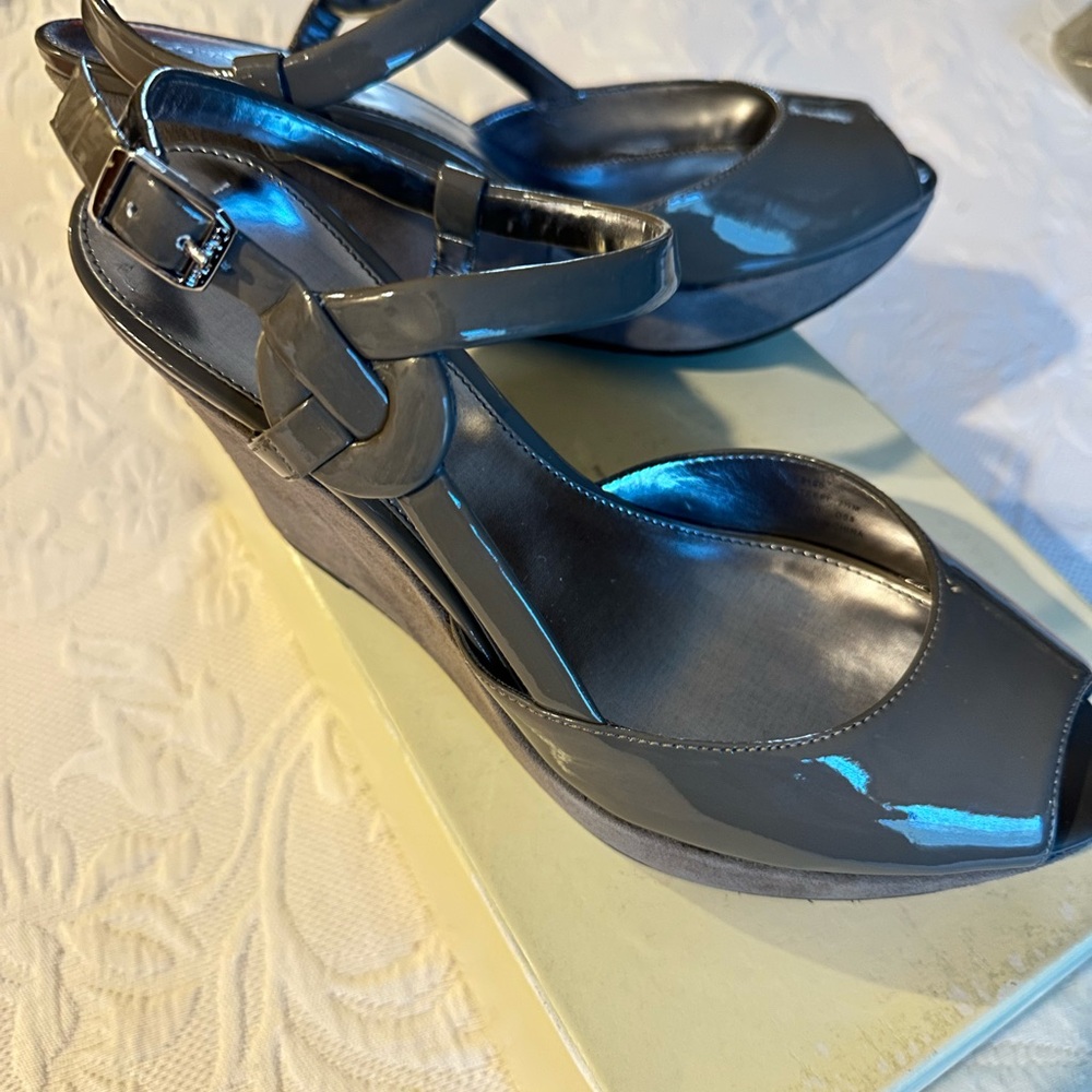 Patent Leather Peep-Toe Wedge Sandals in Gray
